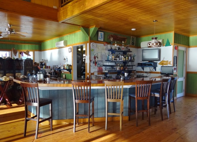 Long Island Breeze: bar area. Gift area to far left