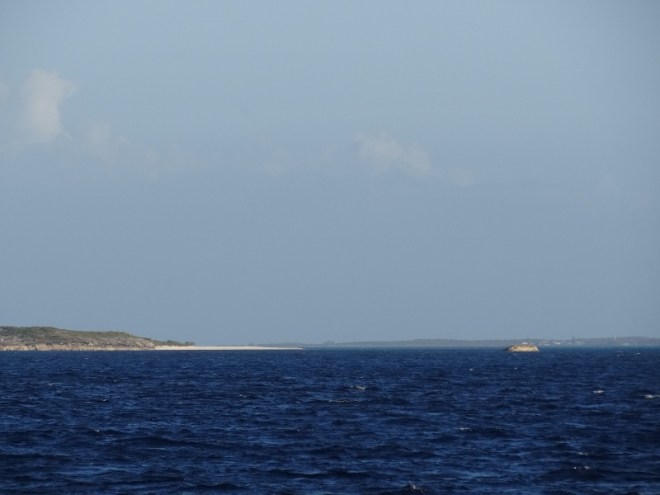 Closing in on Elizabeth Harbor's south entrance