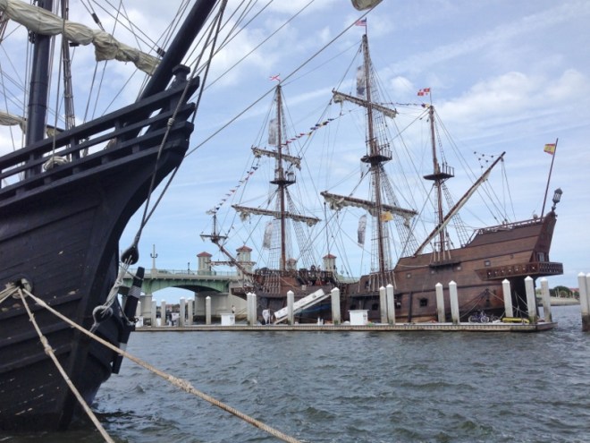 El Galeon with the bow of her sister ship to left. Bridge of Lions behind