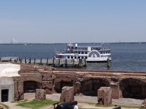 Ferry from the Aquarium arrives with a boat load