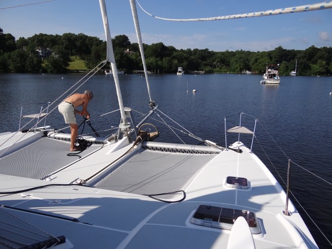 Preparing to head off, Russ removes the secondary line from the mooring
