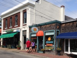 Blissed Out- Organic Juices and Smoothies. For Benj and Lily