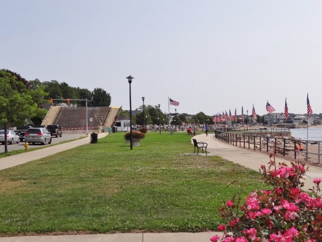 The Blyman Canal bascule bridge opens for boat traffic. Another narrow passage with strong current