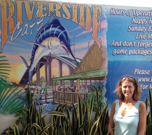 We found time for a trip south and stopped near Vero Beach City Marina for lunch and old times Velcro-ness.