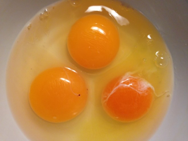 Regular grocery store eggs are never this orange