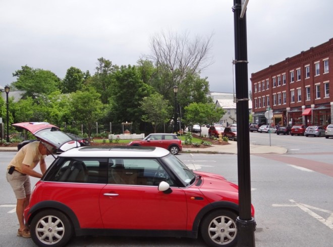 multi MINIs in Middlebury