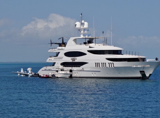 Note chopper on stern deck