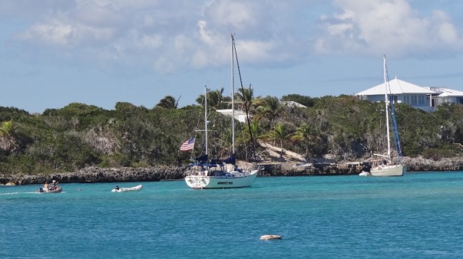 Buddy boat leaves, boaters come to help and Fregatta has tow line tangled